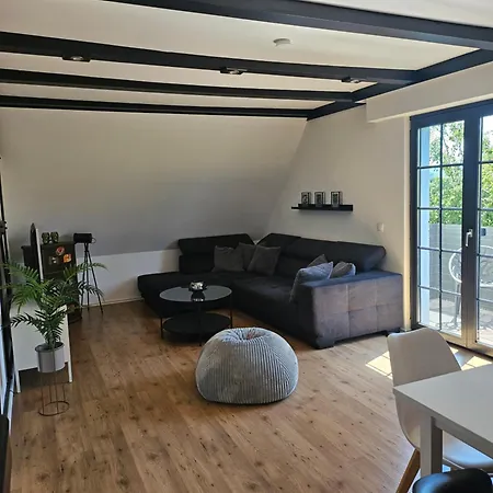 アパート Moderne Mit Balkon, In Waldnaehe *