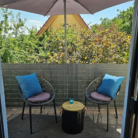 アパート Moderne Mit Balkon, In Waldnaehe *